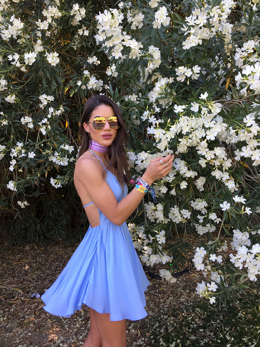 Looks Revolve no Coachella camila coelho look 10