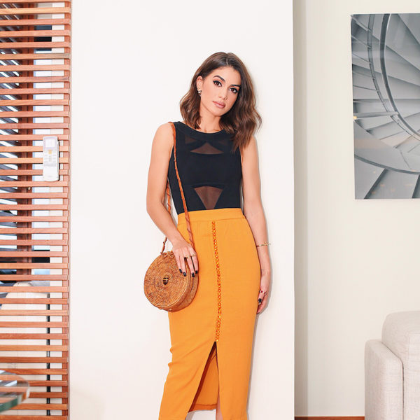 LOOK DO DIA- SAIA LÁPIS E TRANSPARÊNCIA camila coelho4