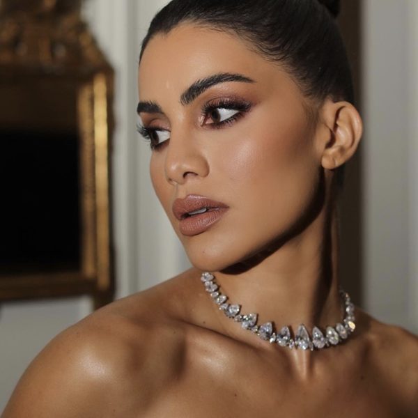 Makeup: Bronzed Glow make-up tutorial by Camila Coelho