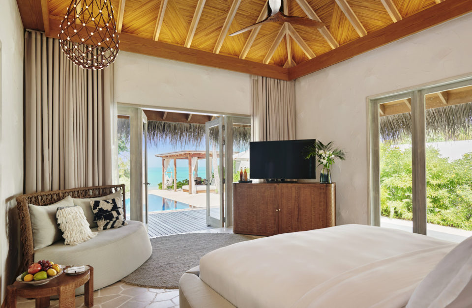 FAIRMONT MALDIVES Camila Coelho